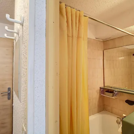 Apartment 4 Pers, Skis Aux Pieds, Cuisine Equipee - Fr-1-178-321 *